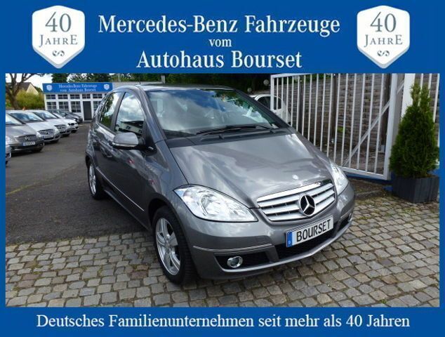 Grau Gebraucht 2010 Mercedes A160 Avantgarde Van / Kleinbus | 10.700 € - Bild 1/4