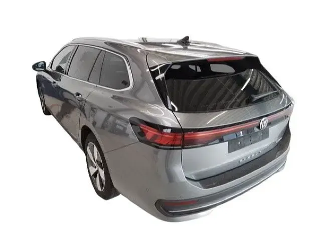 Gebraucht VW Passat Business 204 PS (150 kW) 2025 Grau Kombi