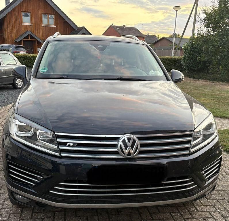 Blau Gebraucht 2015 VW Touareg Exclusive SUV | 20.500 € (Superpreis) - Bild 1/4