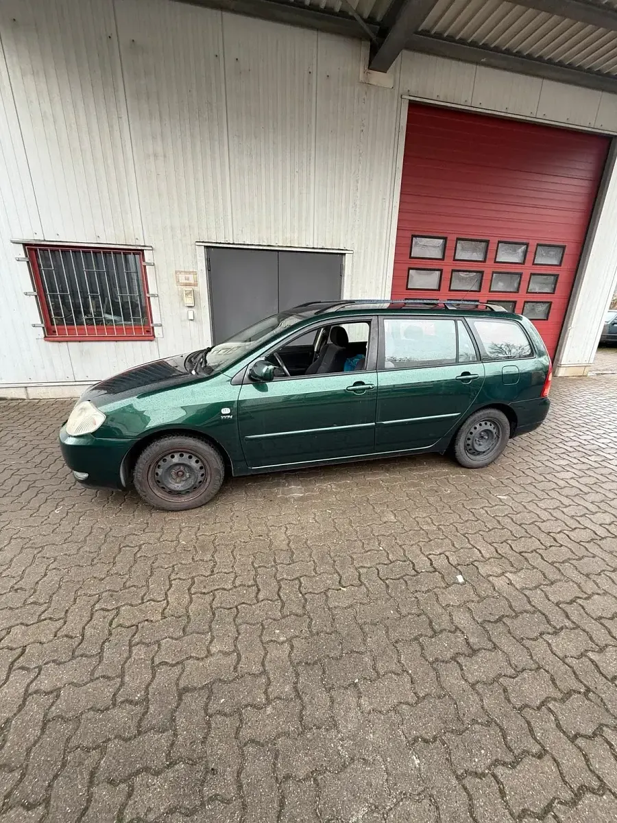 Brugt Toyota Corolla 71 HK (52 kW) 2003 Grøn Stationcar