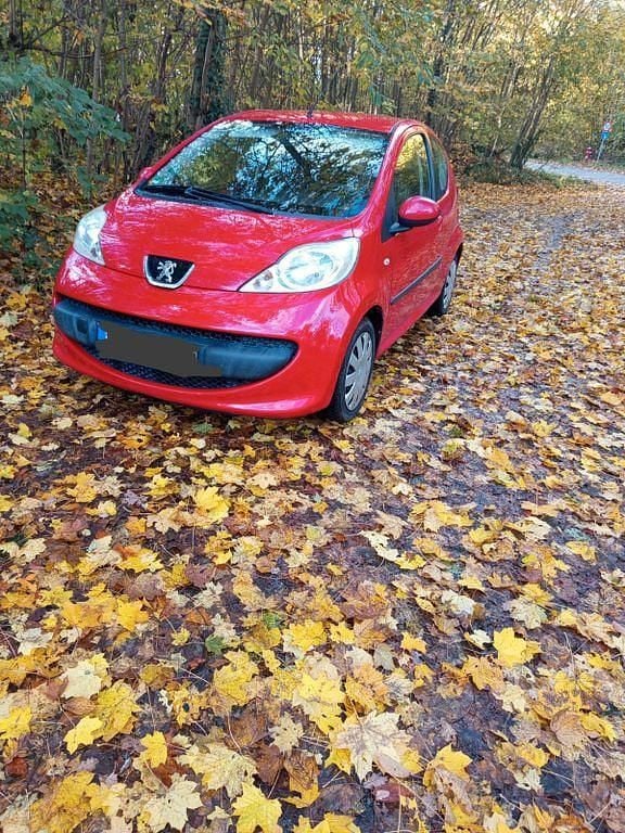 Rot Gebraucht 2005 Peugeot 107 Filou Kleinwagen | 1.650 € (Guter Preis) - Bild 1/4