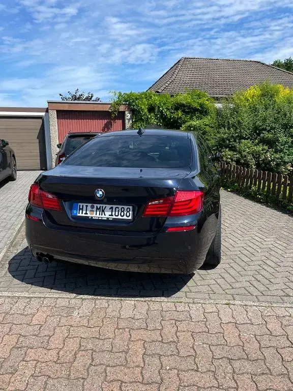 Gebraucht BMW 530 M Sport 258 PS (189 kW) 2013 Schwarz Limousine