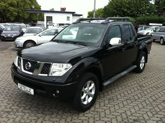 Gebraucht Nissan Navara 171 PS (125 kW) 2007 Schwarz Pickup