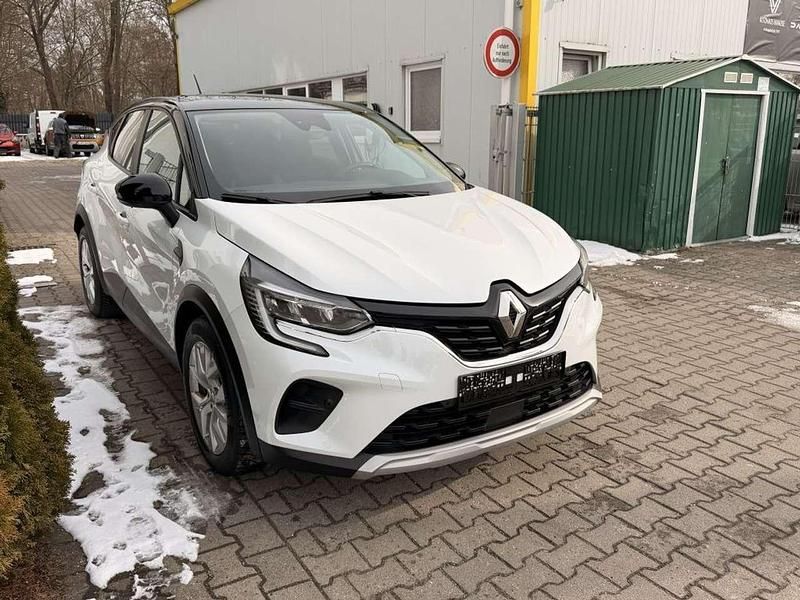 Gebraucht Renault Captur Zen 140 PS (102 kW) 2022 Perlmuttweiss metallic/dach i SUV