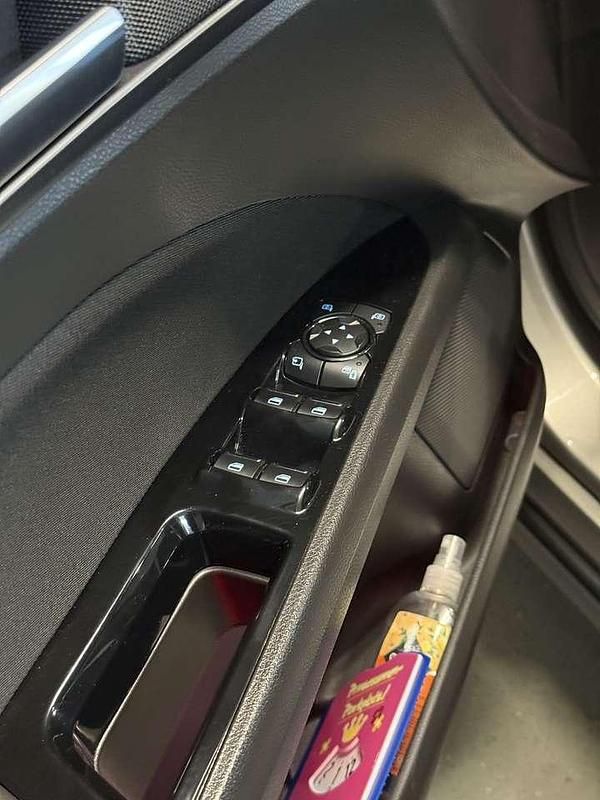 Gebraucht Ford Mondeo Vignale 203 PS (149 kW) 2017 Beige Limousine