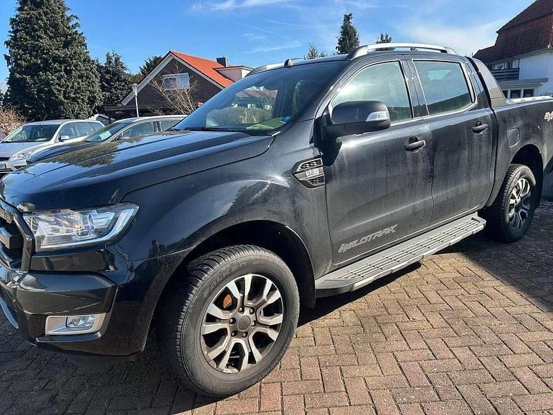 Gebraucht Ford Ranger Wildtrack 200 PS (147 kW) 2016 Pantherschwarz metallic Pickup