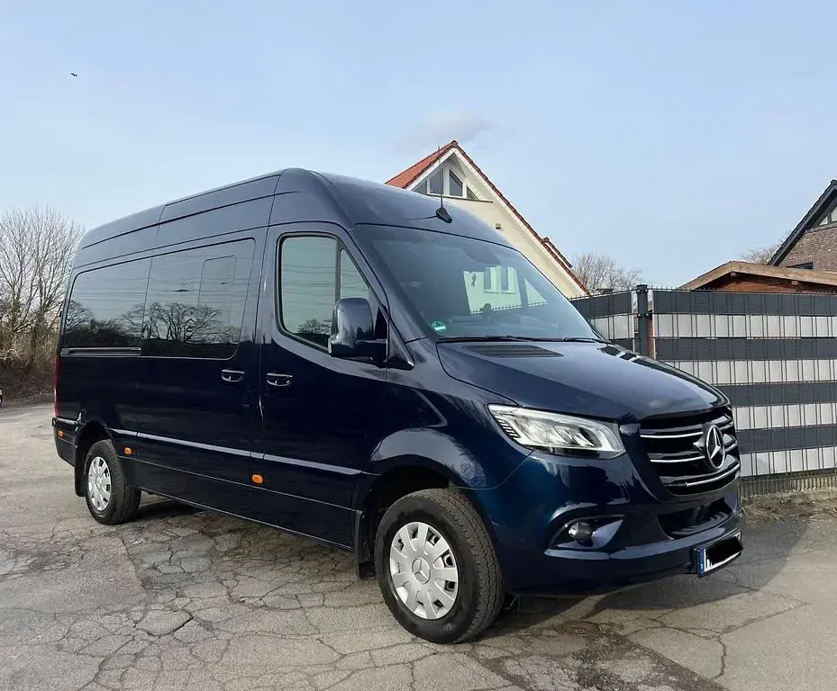 Gebraucht Mercedes Sprinter 163 PS (119 kW) 2020 Blau Van