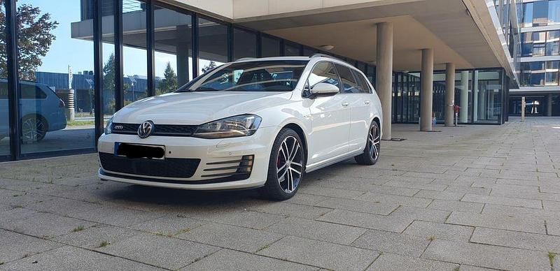 Weiß Gebraucht 2016 VW Golf VII GTD Kombi | 11.000 € (Superpreis) - Bild 1/4