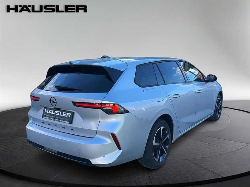 Gebraucht Opel Astra 131 PS (96 kW) 2024 Silber metallic Kombi