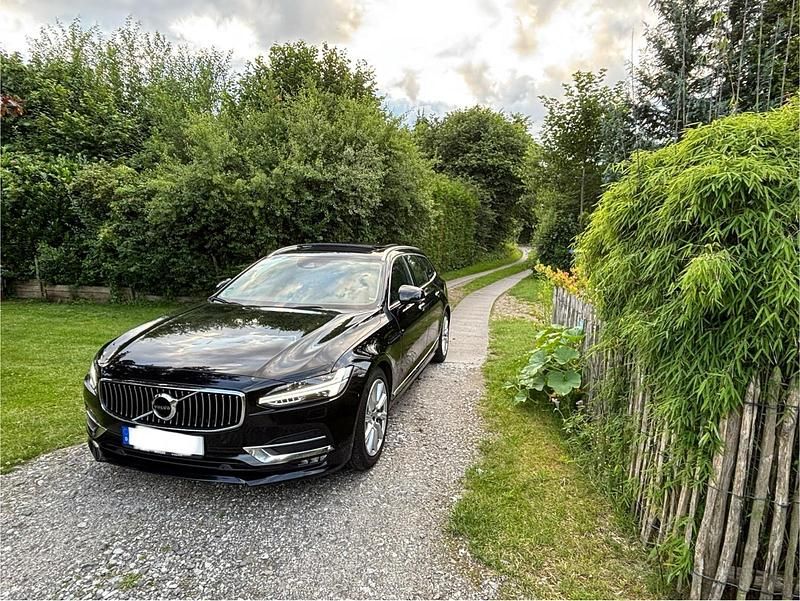 Schwarz Gebraucht 2019 Volvo V90 Inscription Kombi | 19.290 € (Guter Preis) - Bild 1/4