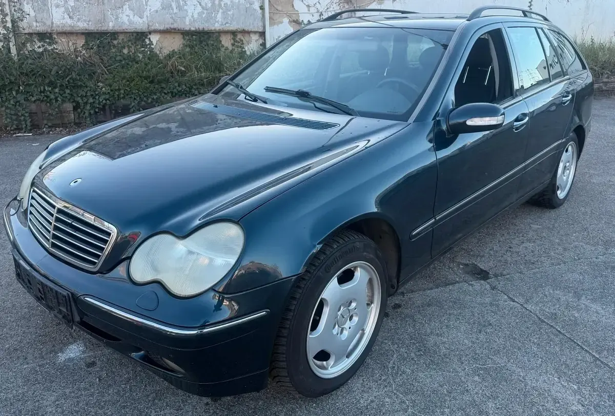 Gebraucht Mercedes C320 Elegance 218 PS (160 kW) 2001 Blau Kombi