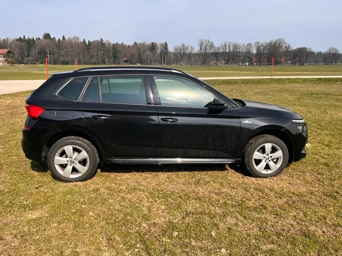 Gebraucht Skoda Kamiq 110 PS (80 kW) 2023 Schwarz SUV