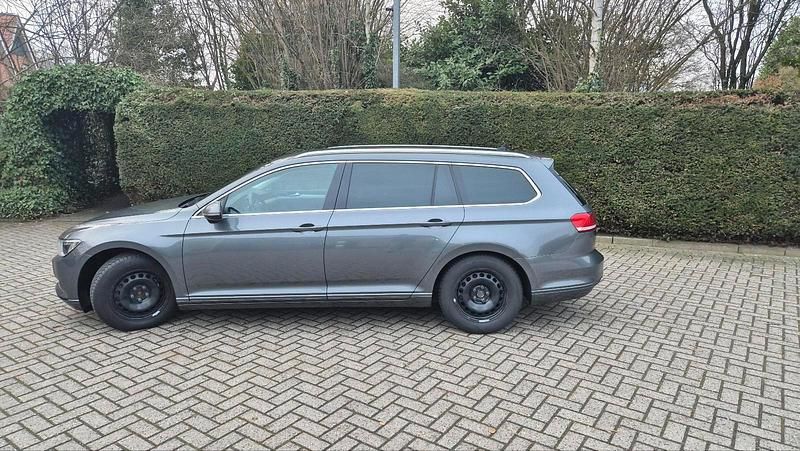Gebraucht VW Passat 150 PS (110 kW) 2015 Grau Kombi