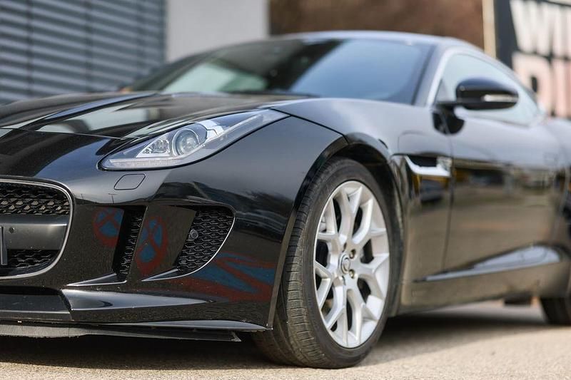 Gebraucht Jaguar F-Type Basis 340 PS (250 kW) 2015 Schwarz Coupé