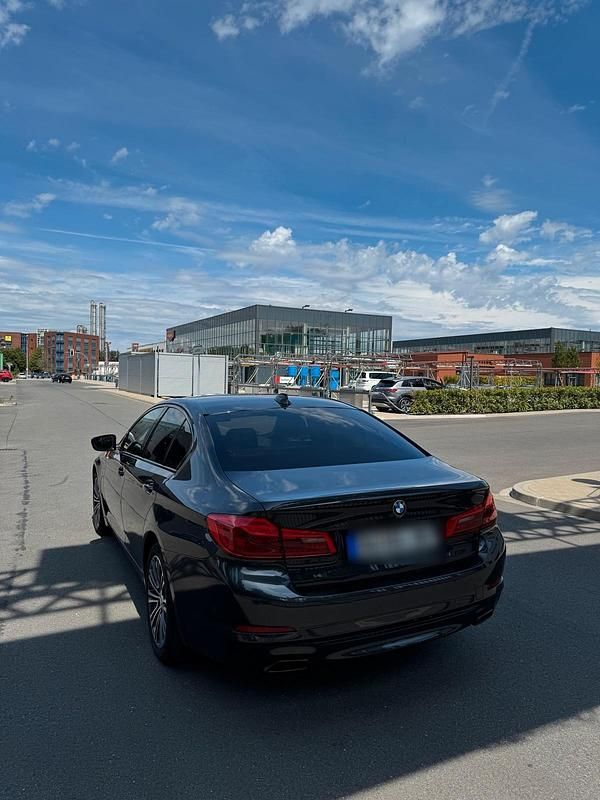 Gebraucht BMW 540 Sport Line 340 PS (250 kW) 2019 Grau Limousine