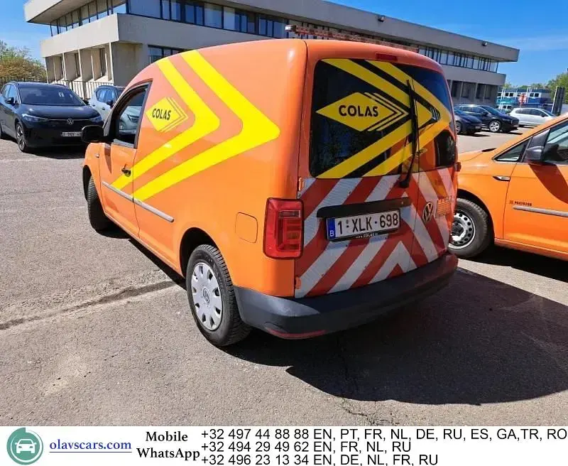 Second-hand VW Caddy 75 CP (55 kW) 2020 Portocaliu Monovolum