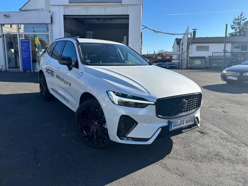 Gebraucht Volvo XC60 Plus 197 PS (144 kW) 2024 Weiß SUV
