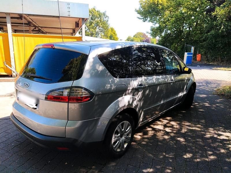 Silber Gebraucht 2009 Ford S-MAX S Van / Kleinbus | 3.500 € (Fairer Preis) - Bild 1/4