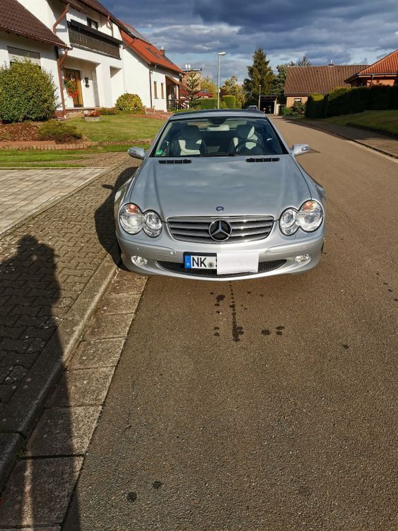 Silber Gebraucht 2005 Mercedes SL350 Edition Cabrio | 27.500 € - Bild 1/4