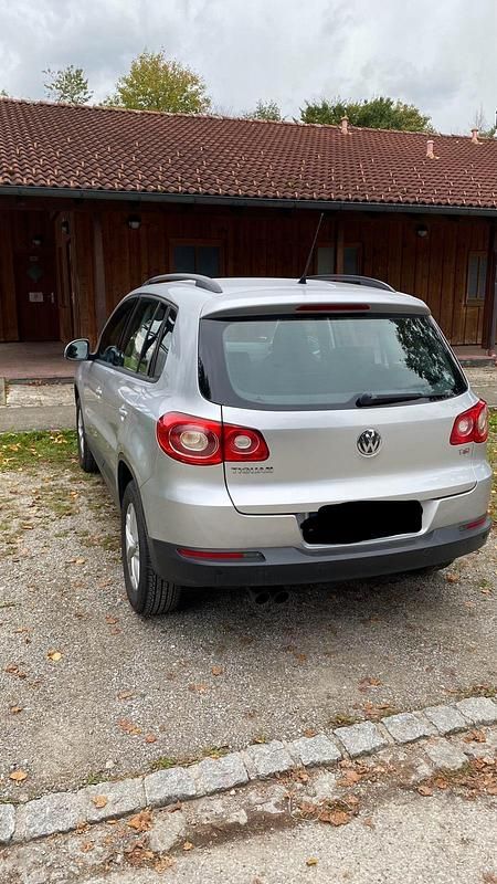 Gebraucht VW Tiguan 150 PS (110 kW) 2009 Grau SUV