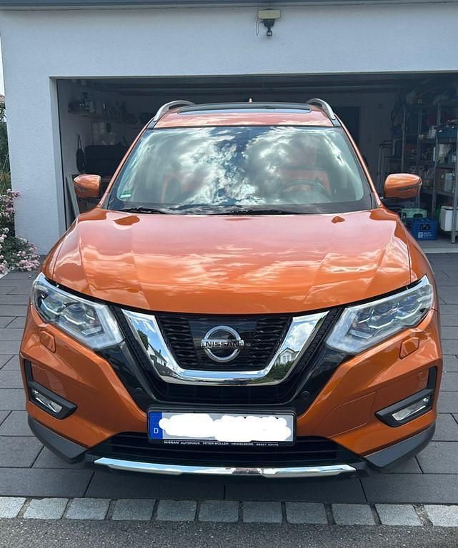 Orange Gebraucht 2018 Nissan X-Trail N-Connecta SUV | 18.499 € (Fairer Preis) - Bild 1/4