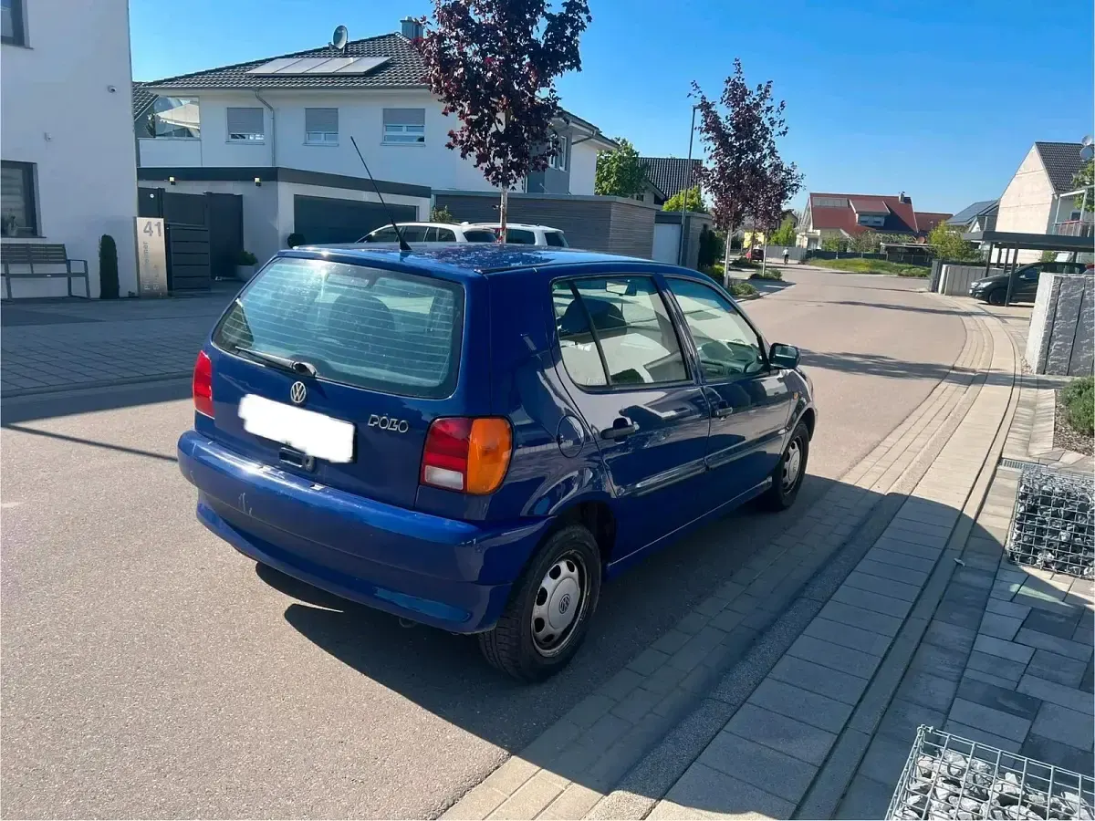 Gebraucht VW Polo 60 PS (44 kW) 1997 Blau Kleinwagen