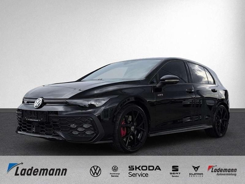Grenadillschwarz Gebraucht 2024 VW Golf VIII GTI Limousine | 38.429 € (Fairer Preis) - Bild 1/4