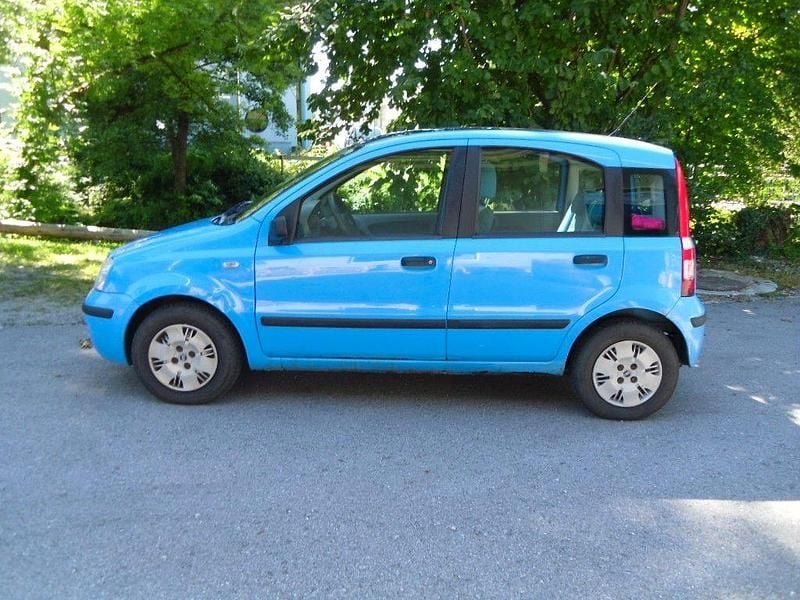 Blau Gebraucht 2006 Fiat Panda Kleinwagen | 2.499 € (Teuer) - Bild 1/4