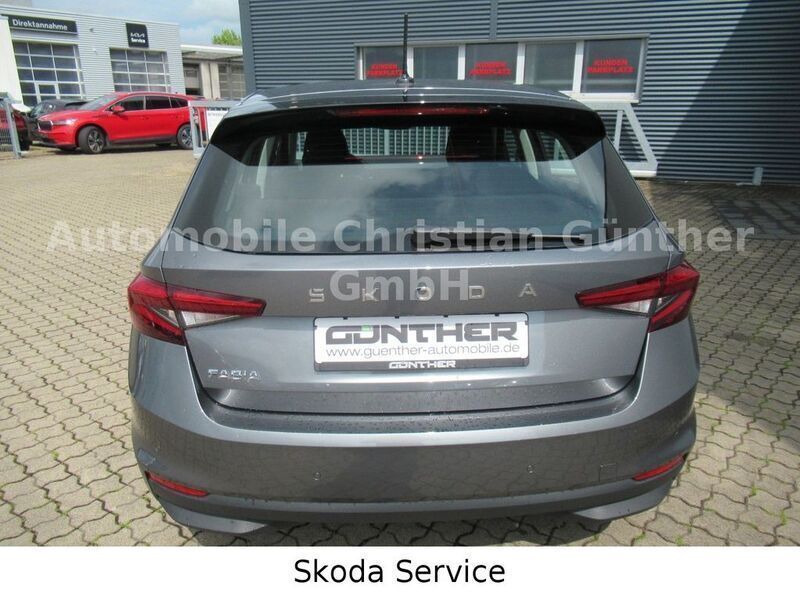 Gebraucht Skoda Fabia Selection 80 PS (58 kW) 2025 Grau Kleinwagen