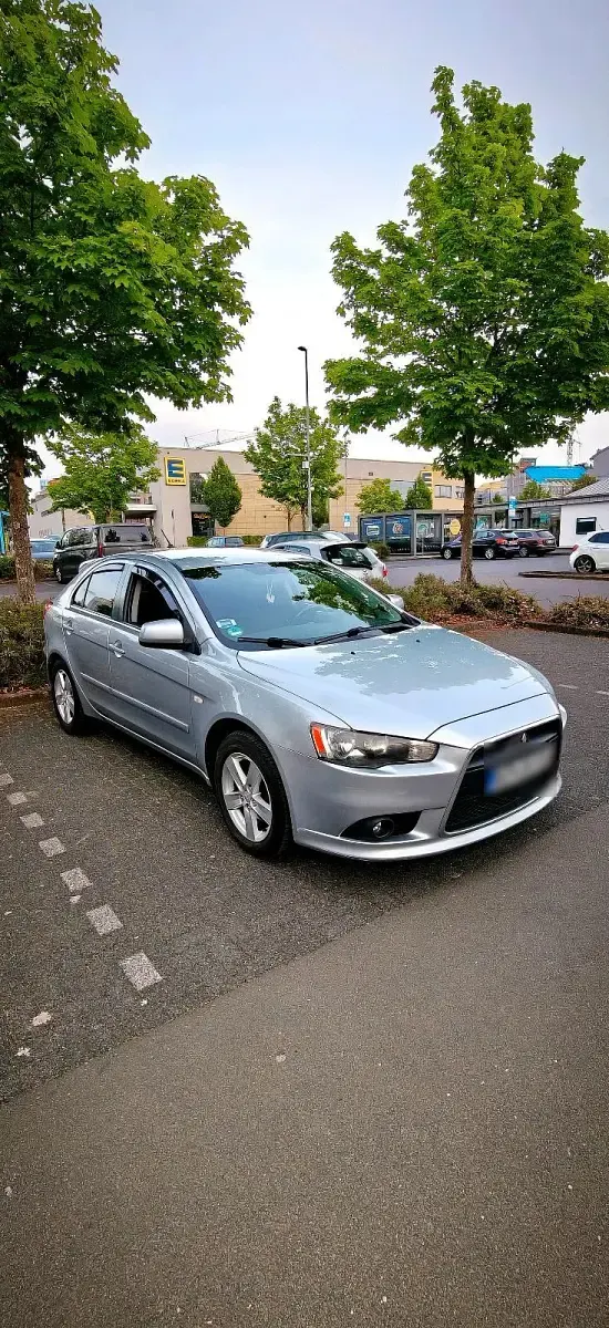 Gebraucht Mitsubishi Lancer 143 PS (105 kW) 2009 Grau Kombi