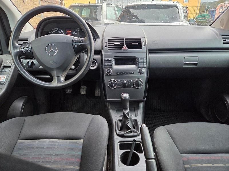 Gebraucht Mercedes A150 95 PS (69 kW) 2004 Silber Kleinwagen