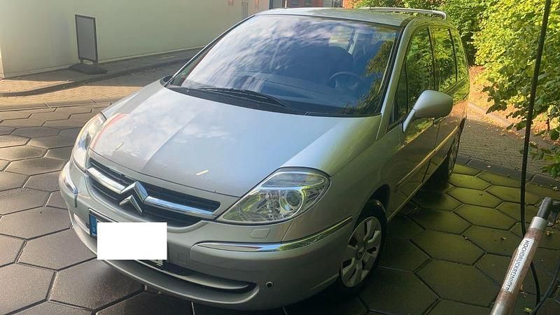 Silber Gebraucht 2010 Citroën C8 Tendance Van / Kleinbus | 3.790 € (Fairer Preis) - Bild 1/4