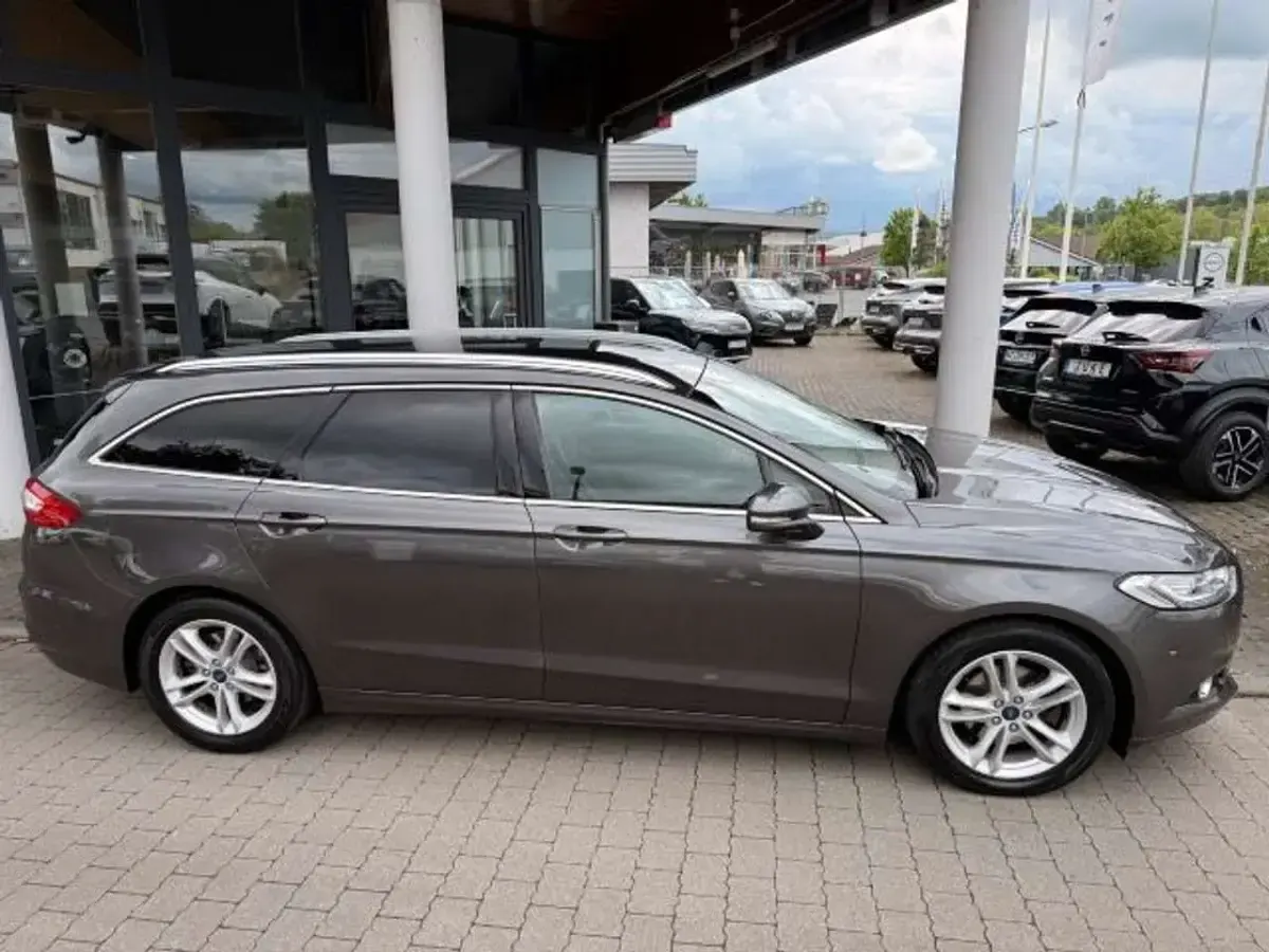 Gebraucht Ford Mondeo Titanium 203 PS (149 kW) 2016 Magneticgrau (metallic) Kombi