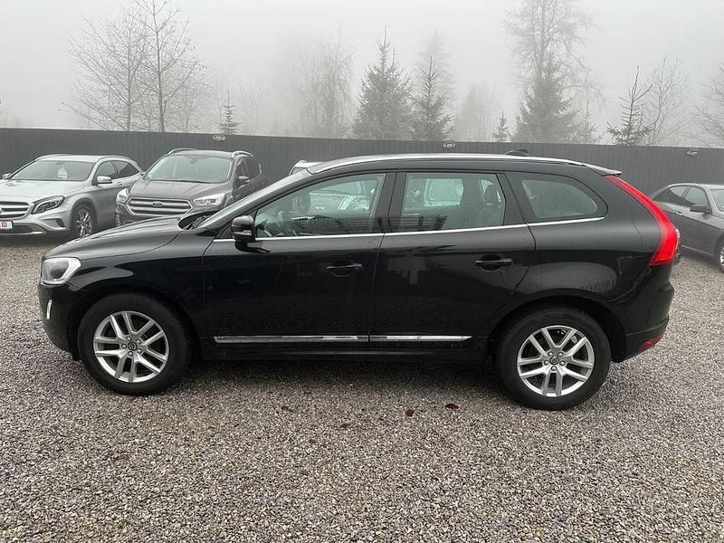 Gebraucht Volvo XC60 Summum 150 PS (110 kW) 2017 Schwarz SUV