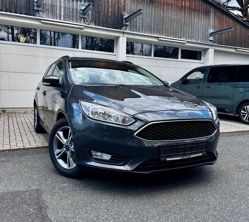 Gebraucht Ford Focus Trend 125 PS (91 kW) 2016 Limousine