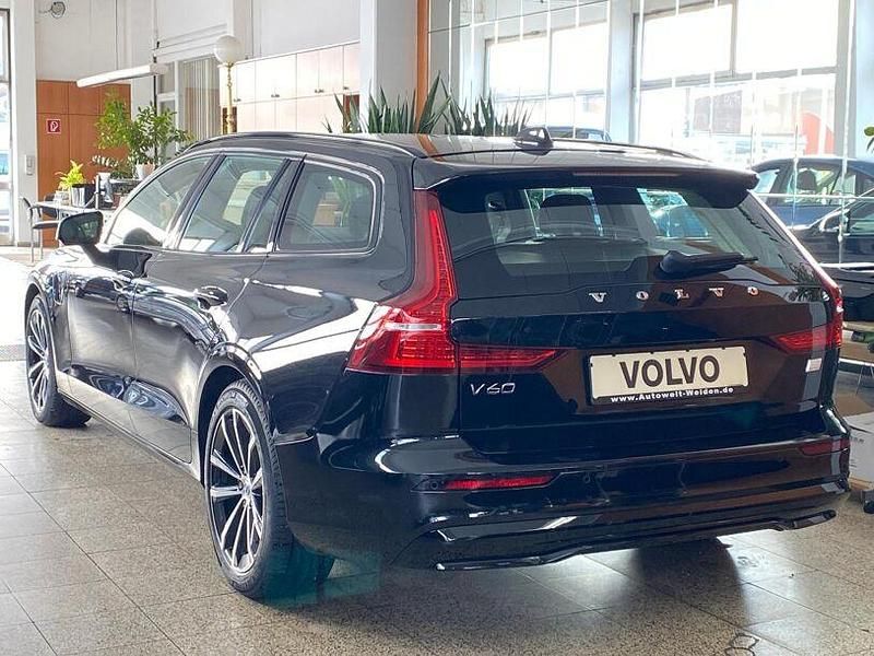 Gebraucht Volvo V60 Plus 398 PS (292 kW) 2022 Schwarz Kombi