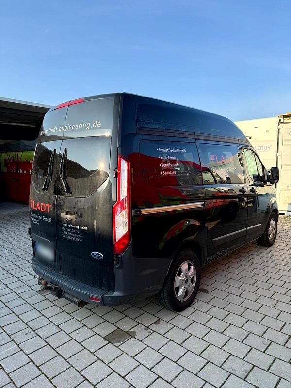 Second-hand Ford Transit Custom 170 CP (125 kW) 2017 Negru Monovolum
