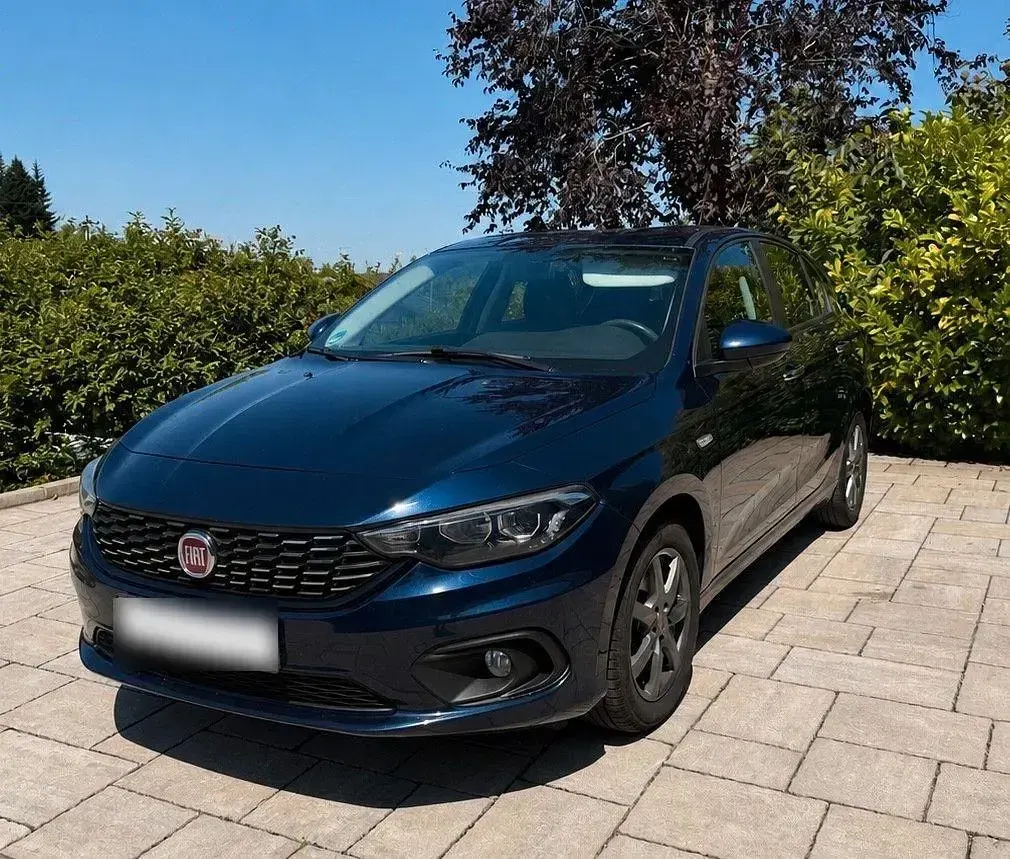 Gebraucht Fiat Tipo Easy 95 PS (69 kW) 2017 Blau Kombi