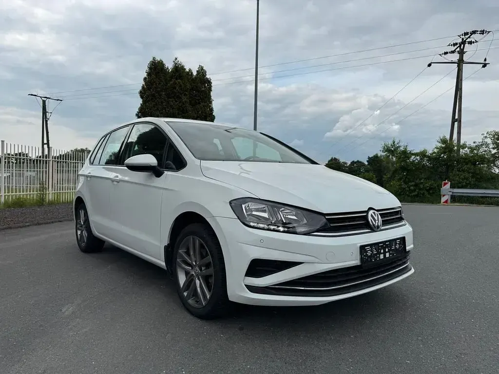 Gebraucht VW Golf VII Comfortline 131 PS (96 kW) 2018 Weiß Limousine