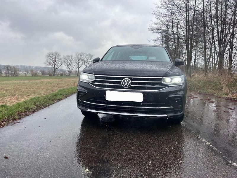 Gebraucht VW Tiguan Elegance 150 PS (110 kW) 2021 Schwarz SUV