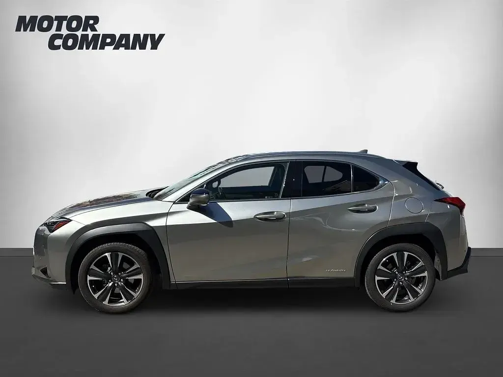 Gebraucht Lexus UX 250h 184 PS (135 kW) 2020 Silber SUV
