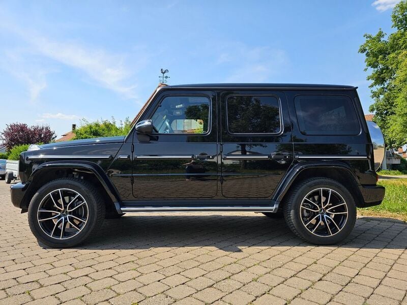 Schwarz Gebraucht 2022 Mercedes G400 AMG line SUV | 126.100 € (Superpreis) - Bild 1/4