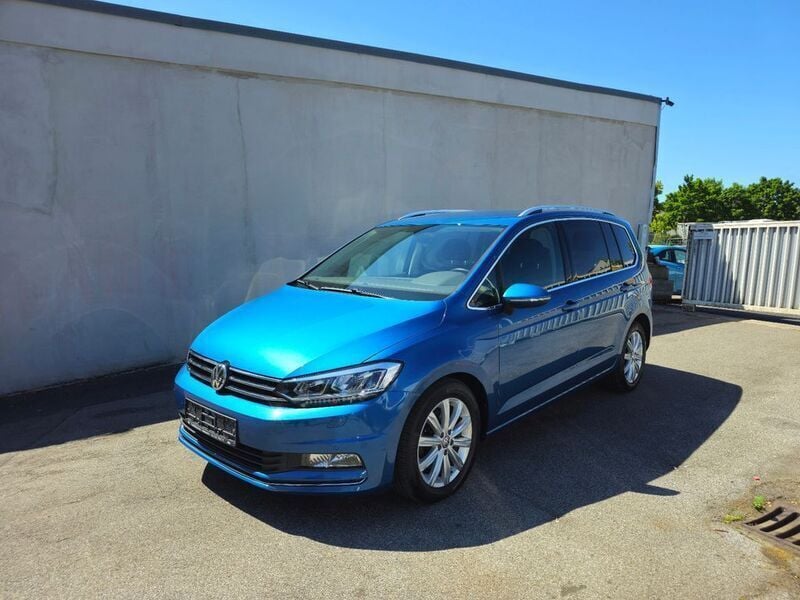 Blau Gebraucht 2017 VW Touran Highline Van / Kleinbus | 17.290 € (Superpreis) - Bild 1/4