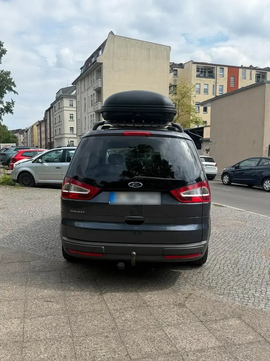 Gebraucht Ford Galaxy 140 PS (102 kW) 2009 Grau Van / Kleinbus