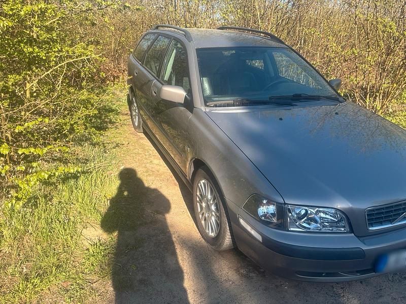 Second-hand Volvo V40 119 CP (87 kW) 2003 Gri Break