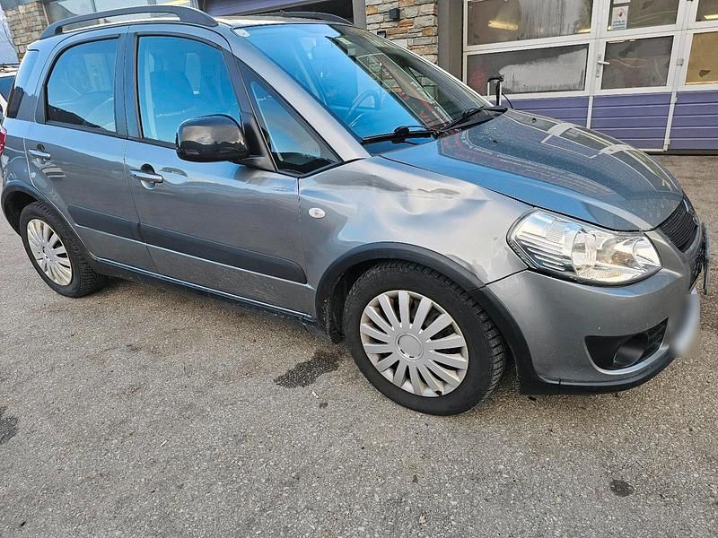 Gebraucht Suzuki SX4 107 PS (78 kW) 2008 Silber Kleinwagen