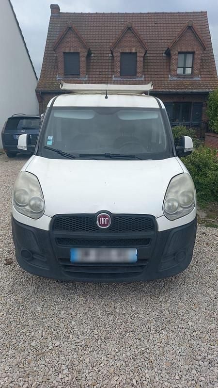 Gebraucht Fiat Doblò 105 PS (77 kW) 2014 Weiß Van / Kleinbus