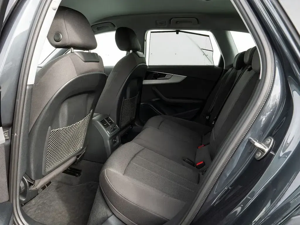 Gebraucht Audi A4 Allroad Ambiente 204 PS (150 kW) 2023 Manhattangrau metallic Kombi