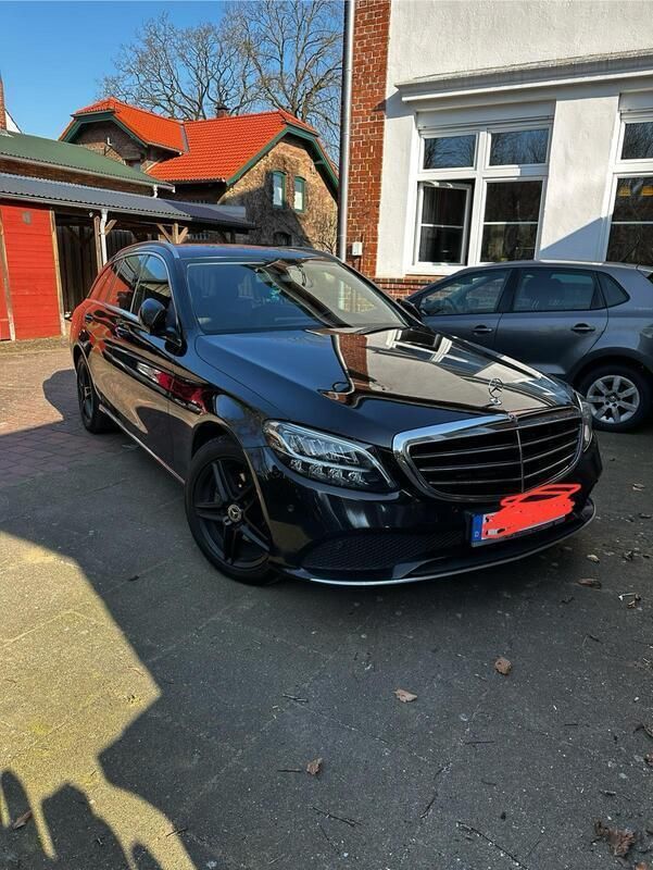 Schwarz Gebraucht 2020 Mercedes C220 Exclusive Kombi | 19.500 € (Fairer Preis) - Bild 1/4