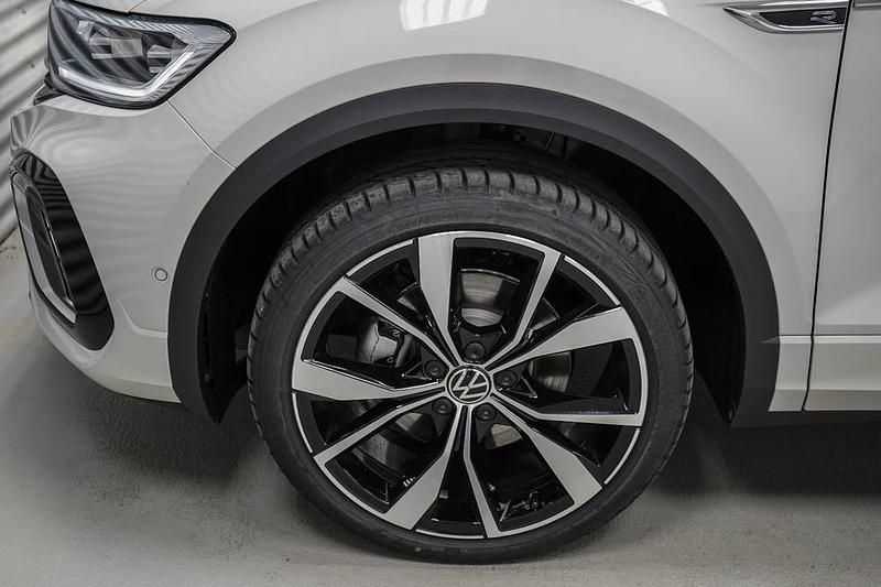 Neu VW T-Roc R-line 150 PS (110 kW) 2025 Ascotgrau metallic () SUV